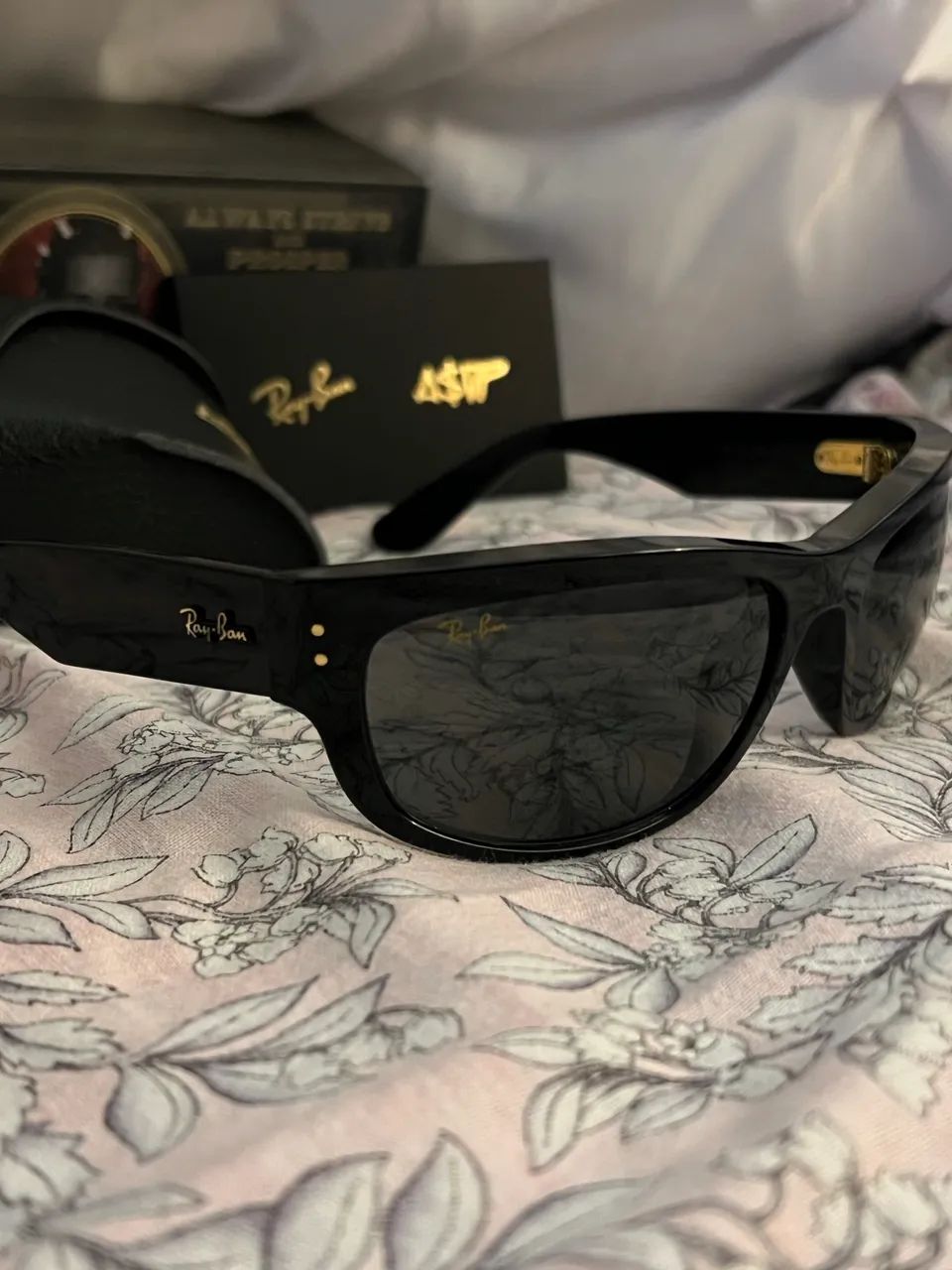 ÓCULOS RAY BAN MEGA BALORAMA BLACKED OUT COLLECTION