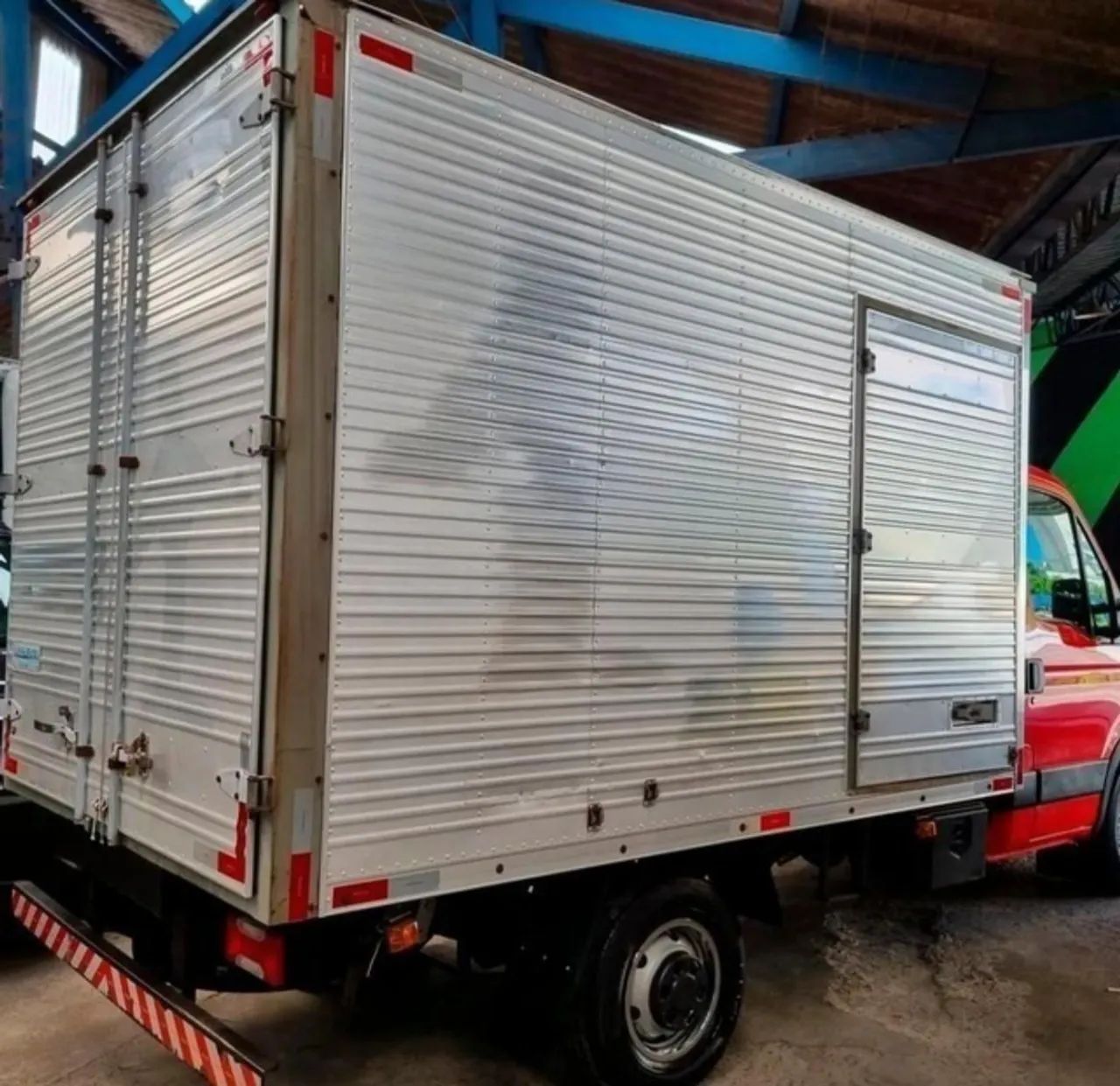 Iveco Daily 35s14 Baú 2014 - Foto 3