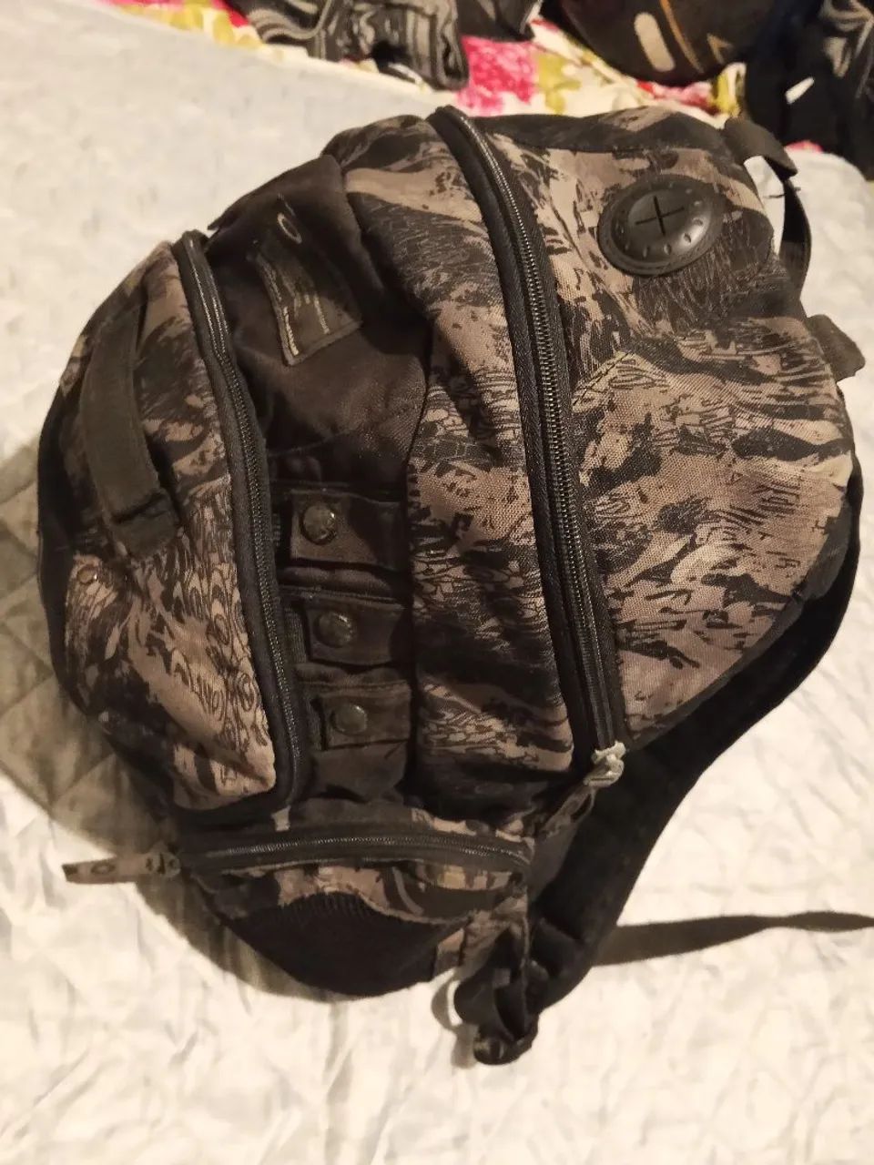 Mochila Oakley vintage night camo  - Foto 3
