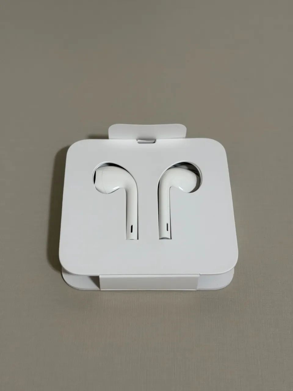 Apple EarPods com conector Lightning