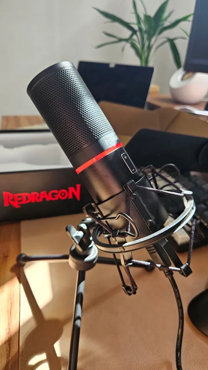 Microfone Gamer Redragon Blazar GM300