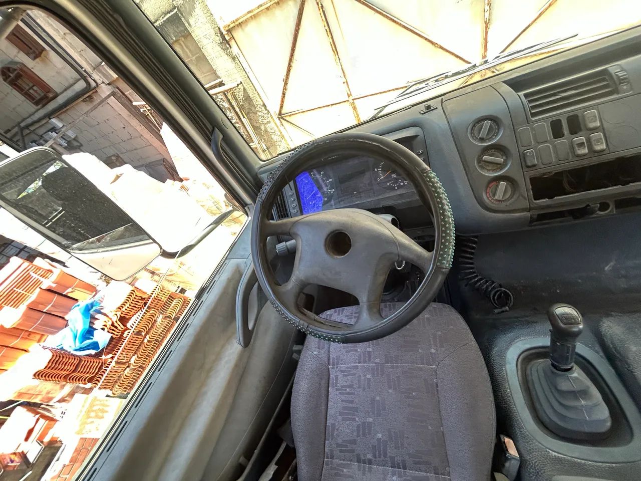 Caminhão Mercedes Bens Atego 1725  - Foto 12