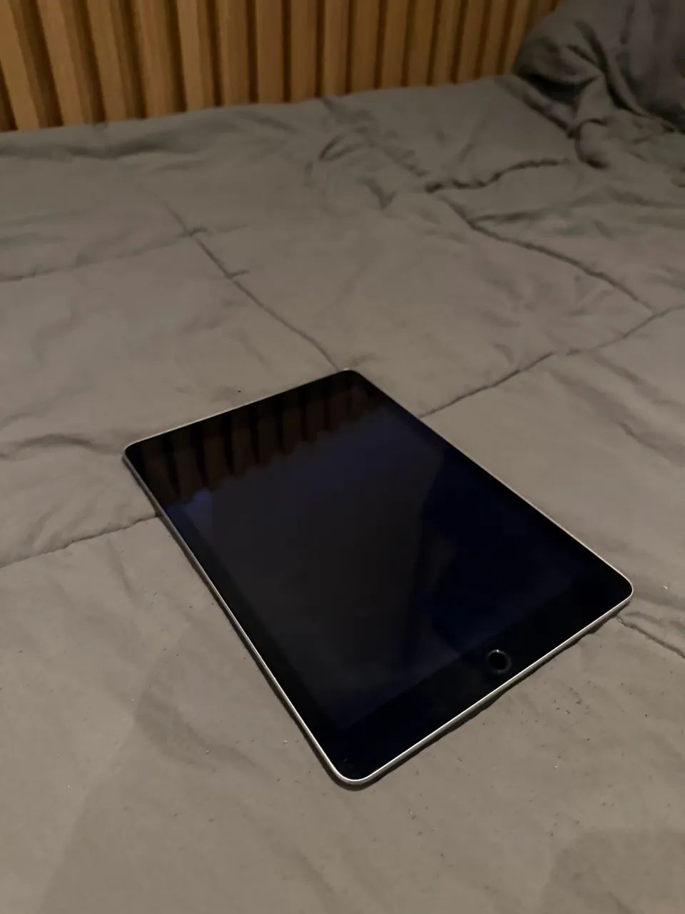IPAD 5ª GERAÇÃO (A1822)