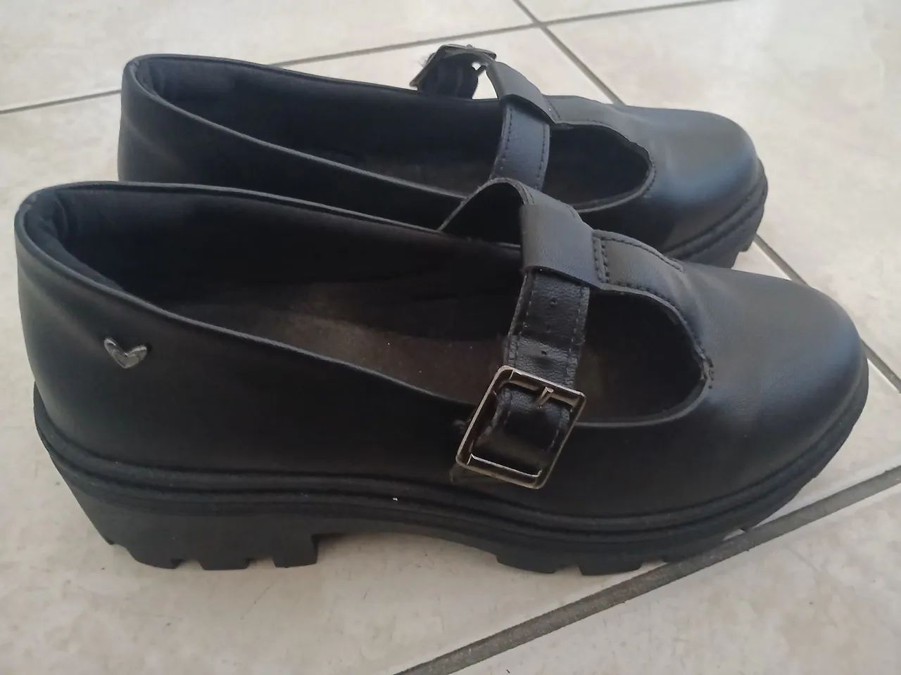 Sapato feminino preto - Foto 4