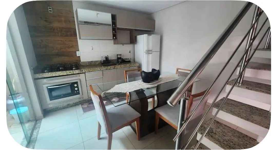 Aluga-se Casa Mobiliada com 3 Quartos e Garagem em Conselheiro Lafaiete - MG