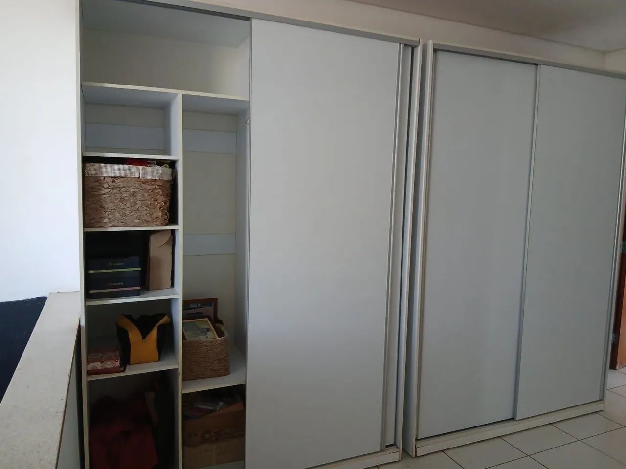 Guarda-roupa 