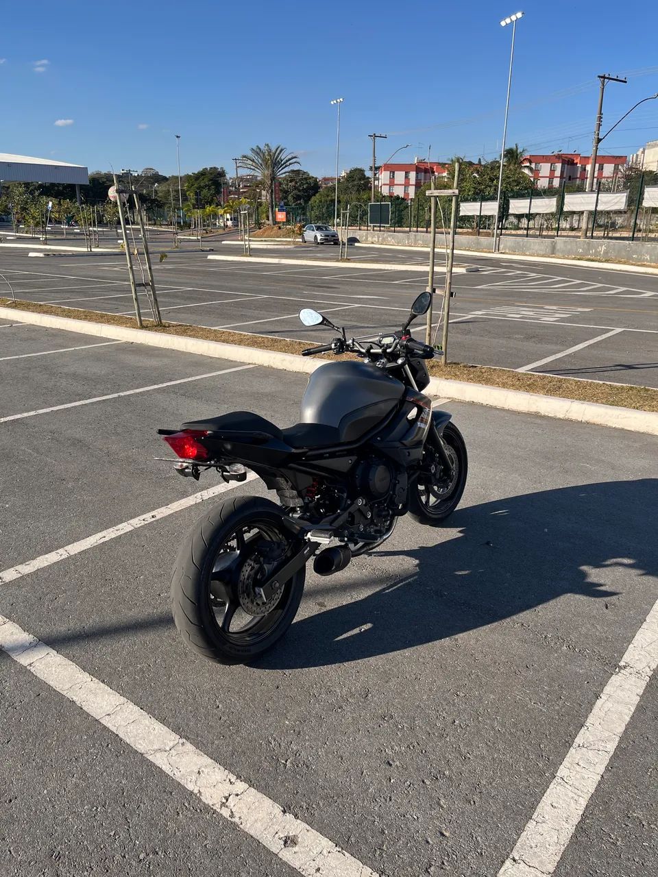 Xj6 2019 cinza  - Foto 4