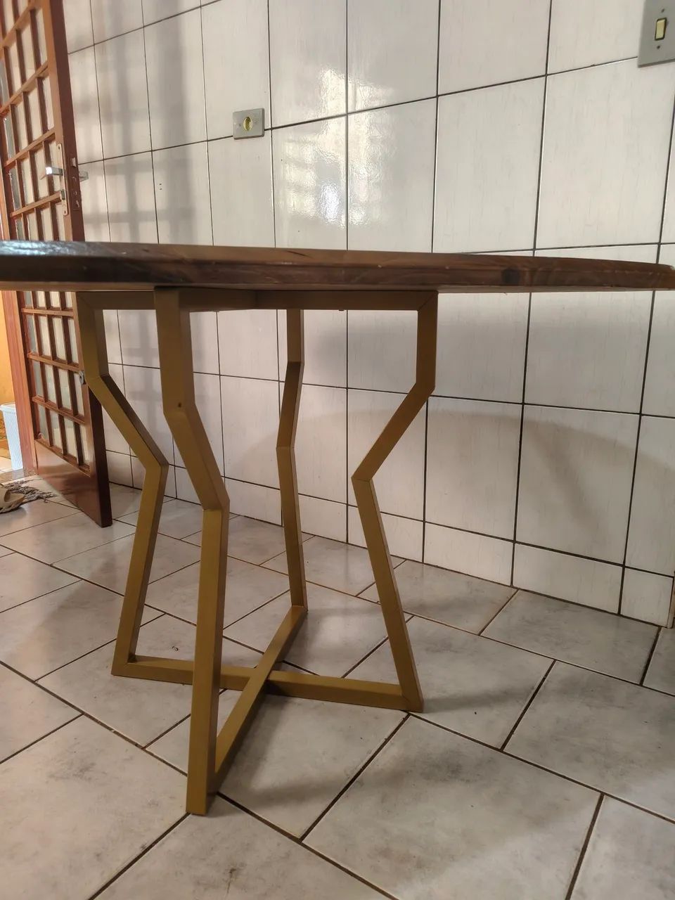 Mesa com 4 cadeiras  - Foto 3