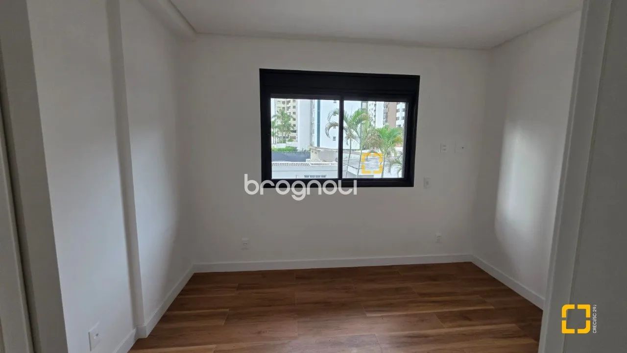 APARTAMENTO DE 2 DORMS COM SUÍTE- SACADA COM CHURRASQUEIRA- CENTRO DE FLORIANÓPOLIS - Foto 5