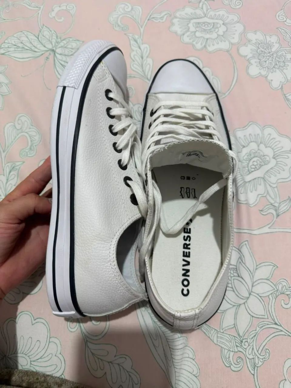 Tênis Converse Chuck Taylor All Star Couro Cano Baixo Branco - Foto 4