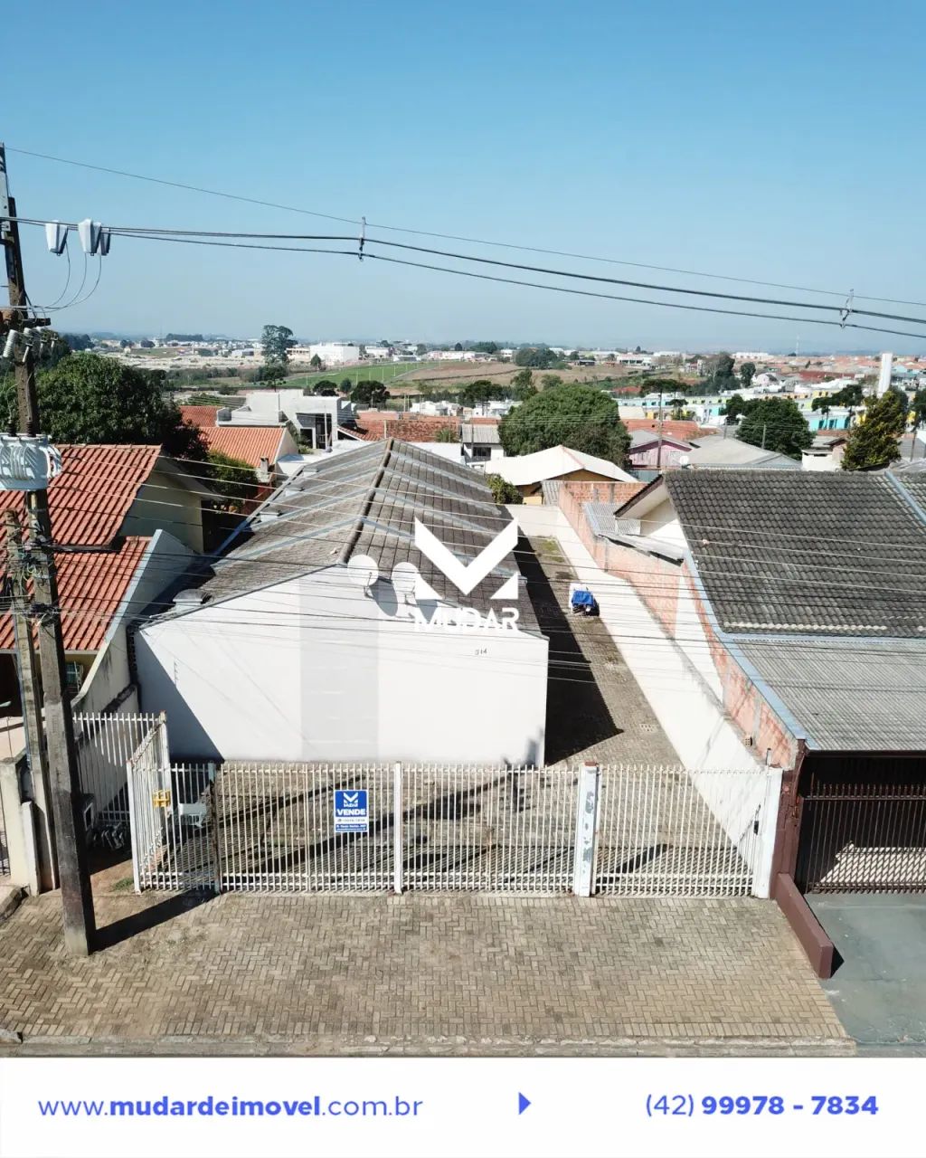 Casa em Uvaranas em Condominio