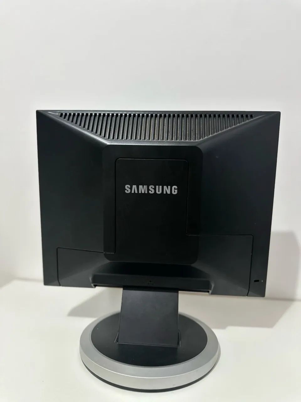 Monitor Samsung SyncMaster 540N - Funcionando - Foto 5