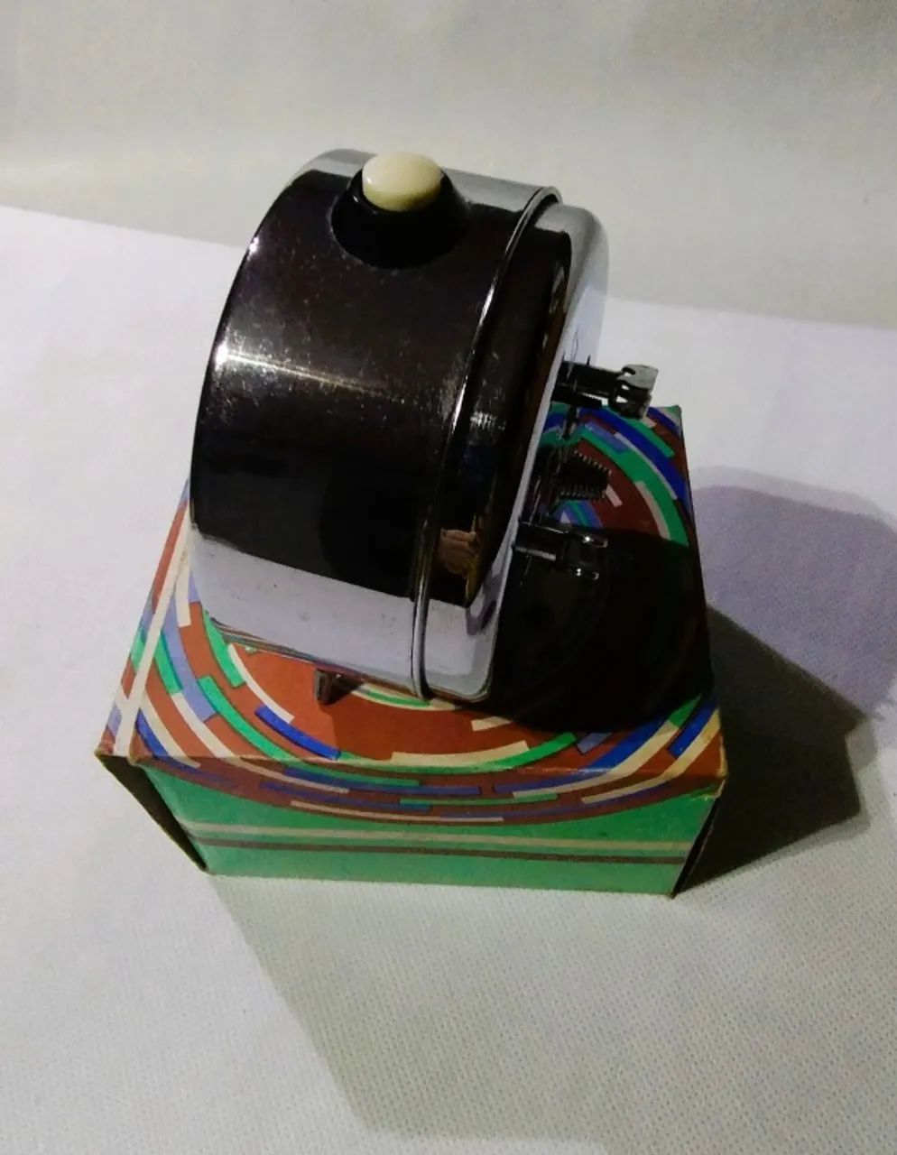 Relógio Despertador à corda de Mesa Schattan Supermax. - Foto 3