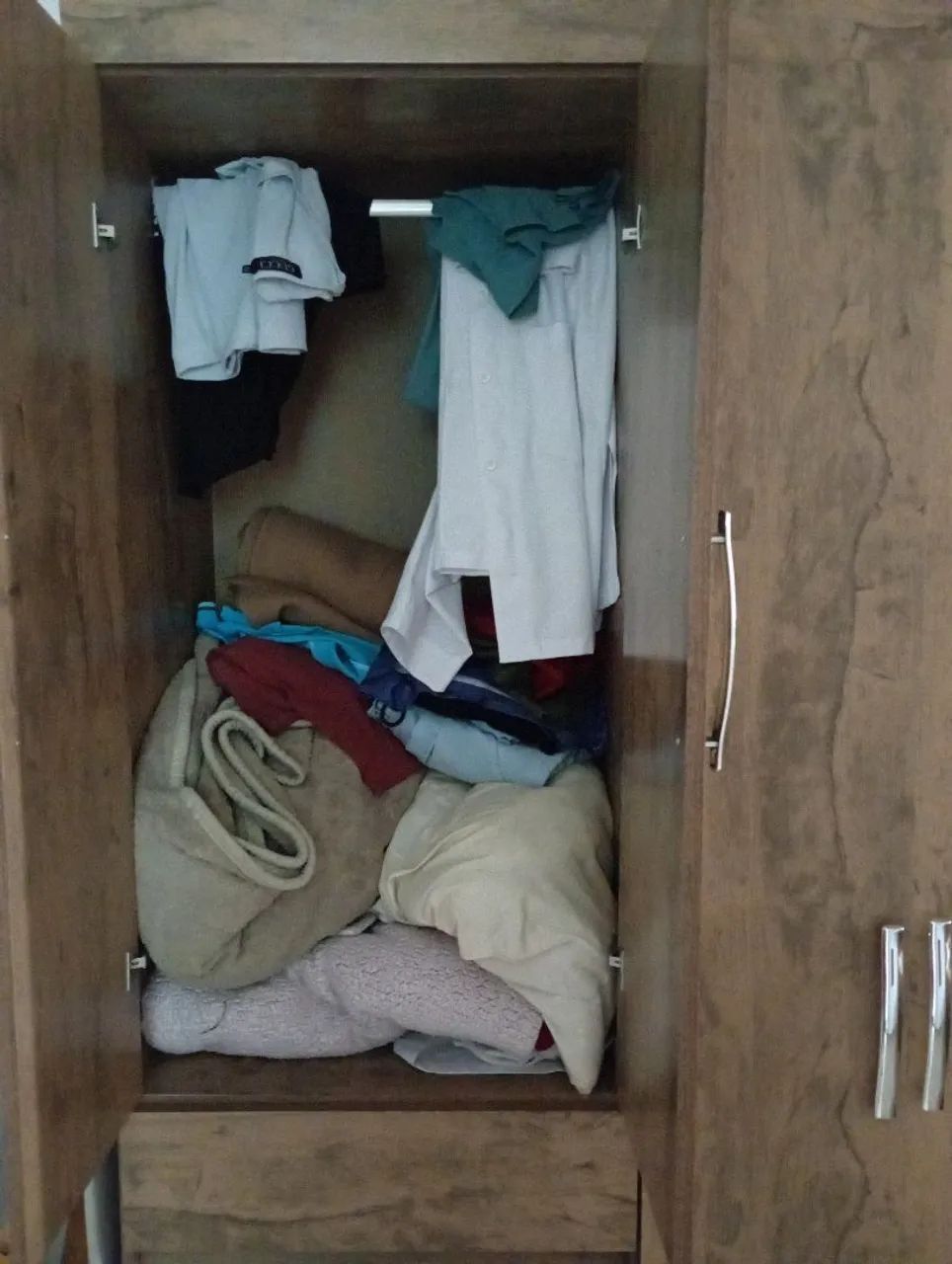 Guarda roupa semi novo  - Foto 2