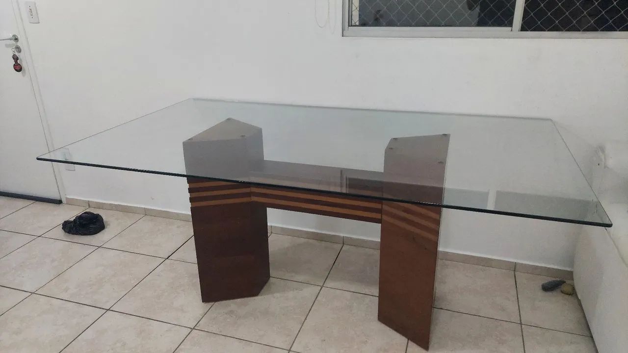 Mesa de jantar, vidro: 1,80x1,00m. (ENTREGO)