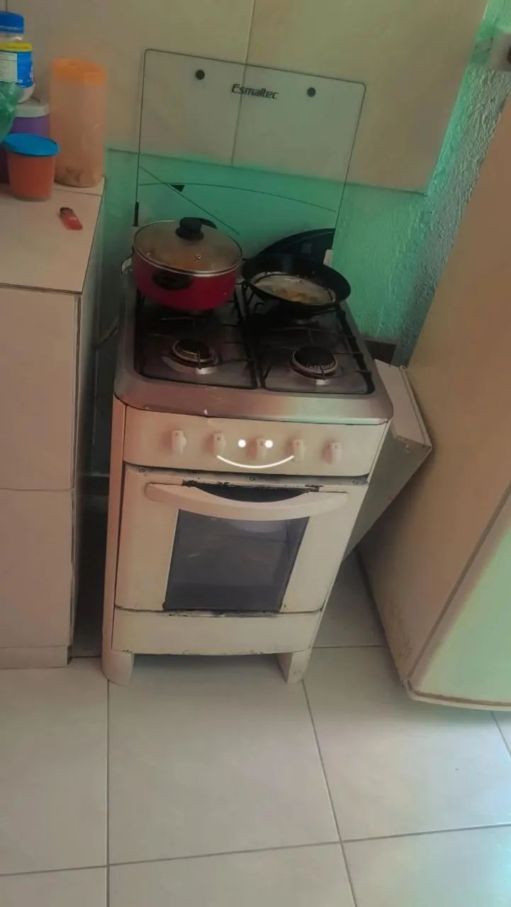 Fogão com todas as bocas funcionando