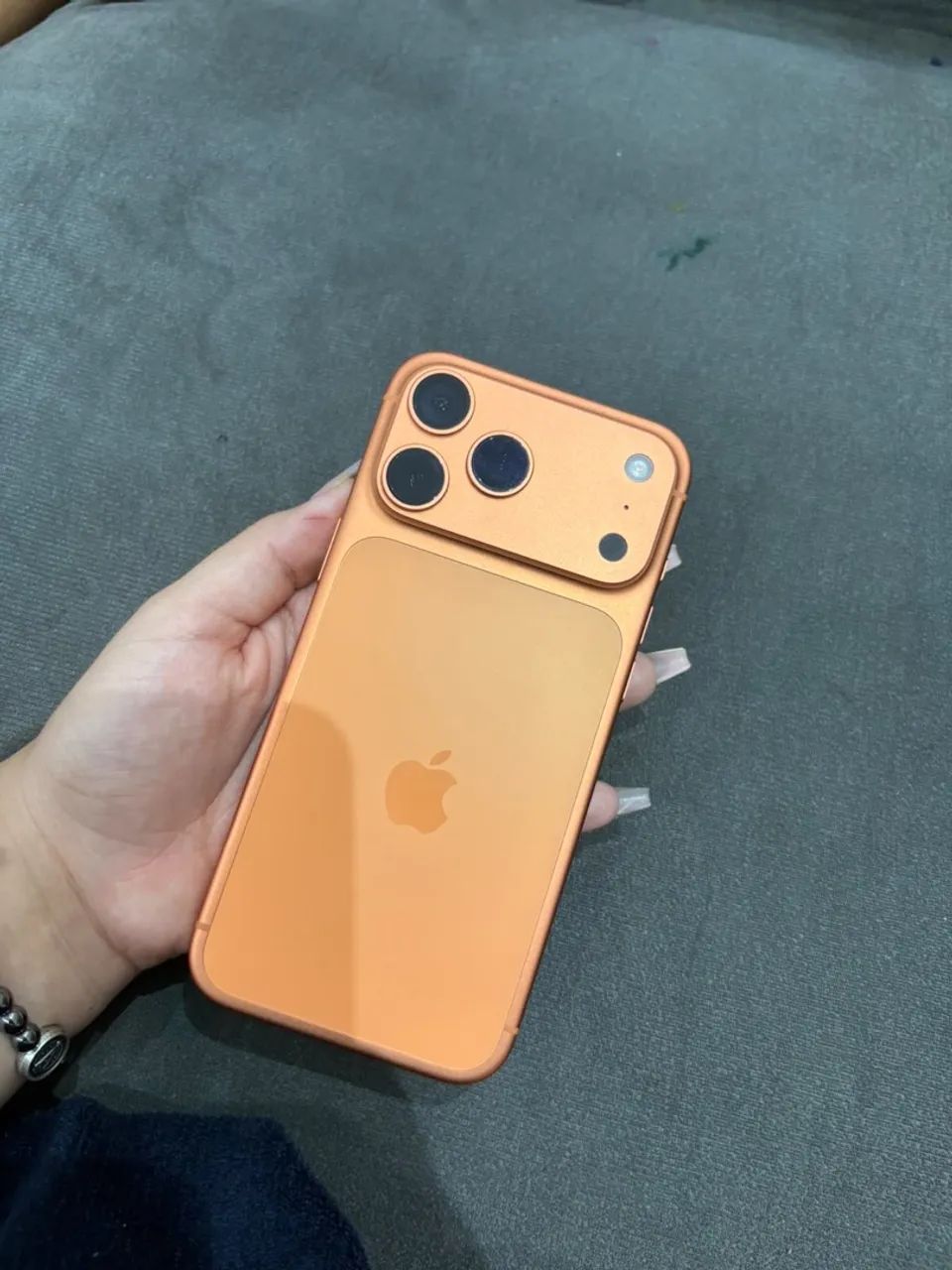 iPhone 17 pro max 256 gb laranja  - Foto 3