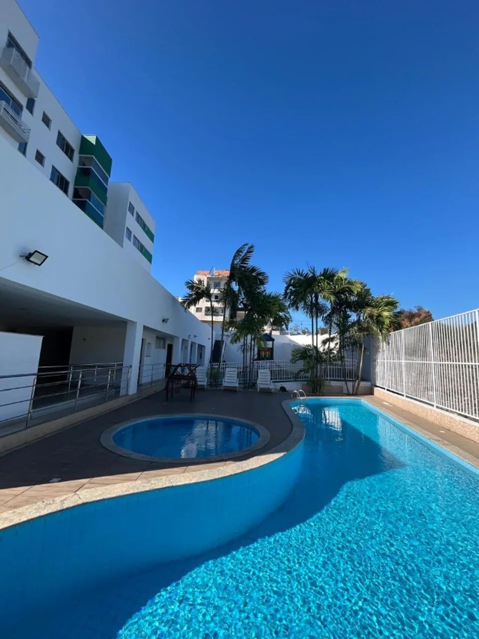 Apartamento com 2 quartos, lazer completo, garagem coberta e numerada.