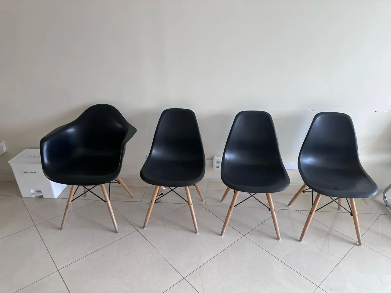 Cadeiras tok Stock 