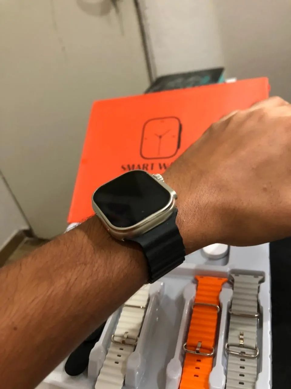 Smartwatch Ultra 7 em 1 Bluetooth com Chamadas + 7 Pulseiras e Android e iOS - Foto 5
