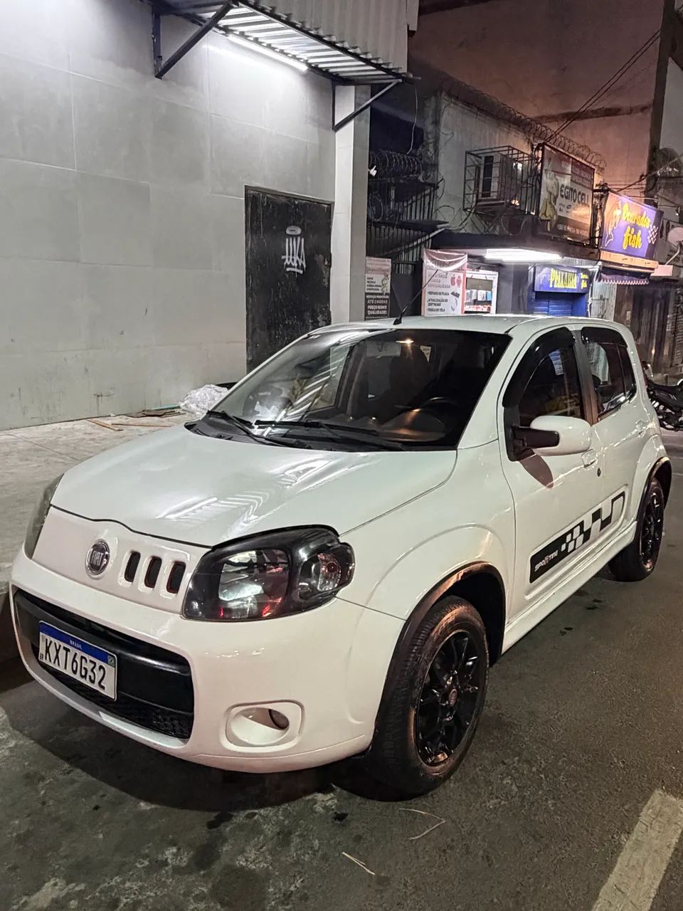 Fiat Uno Sporting 1.4 EVO Fire Flex 8V 4P 2012 - Foto 4