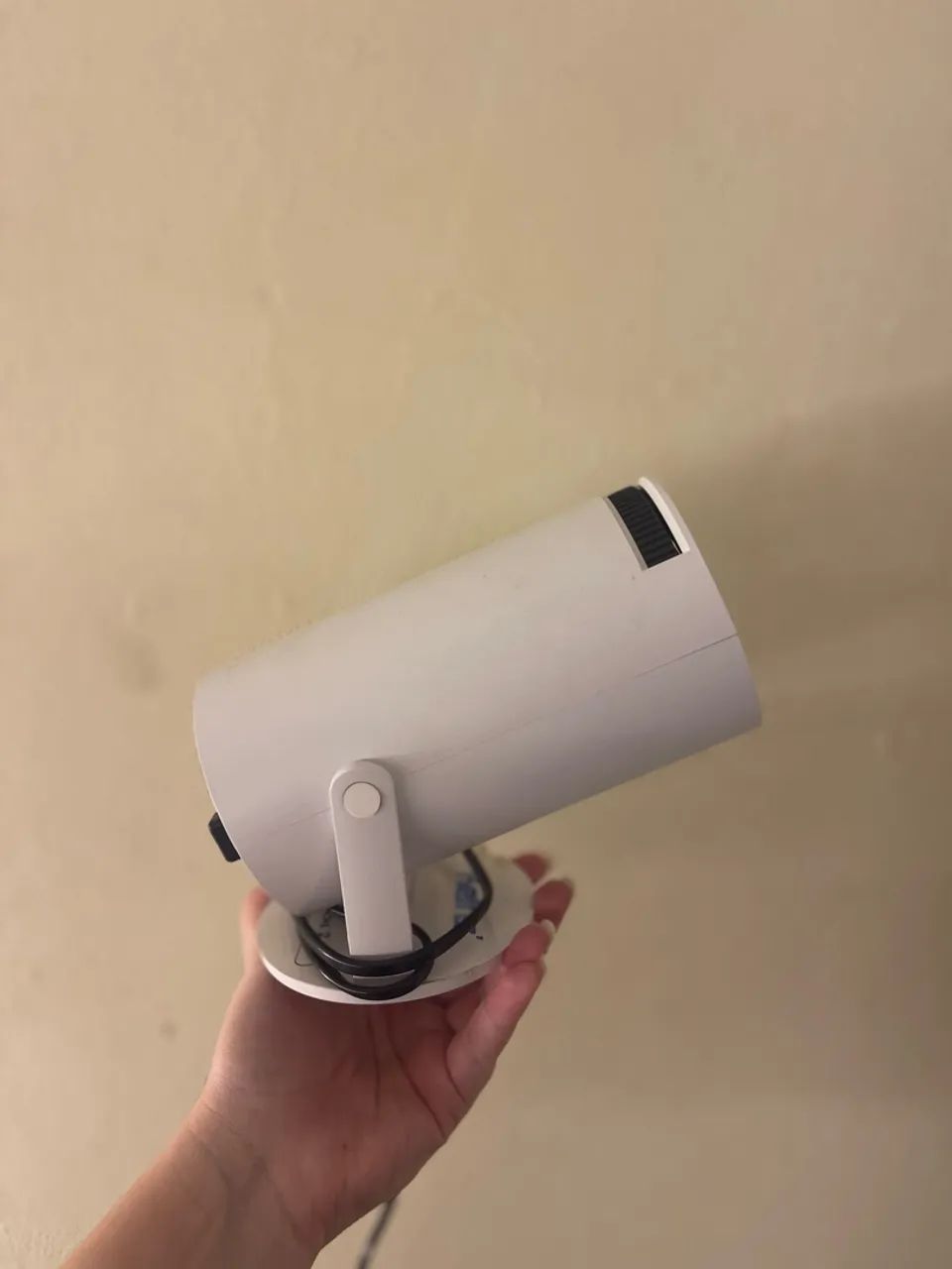  Vendo Projetor KELNS usado - novo 