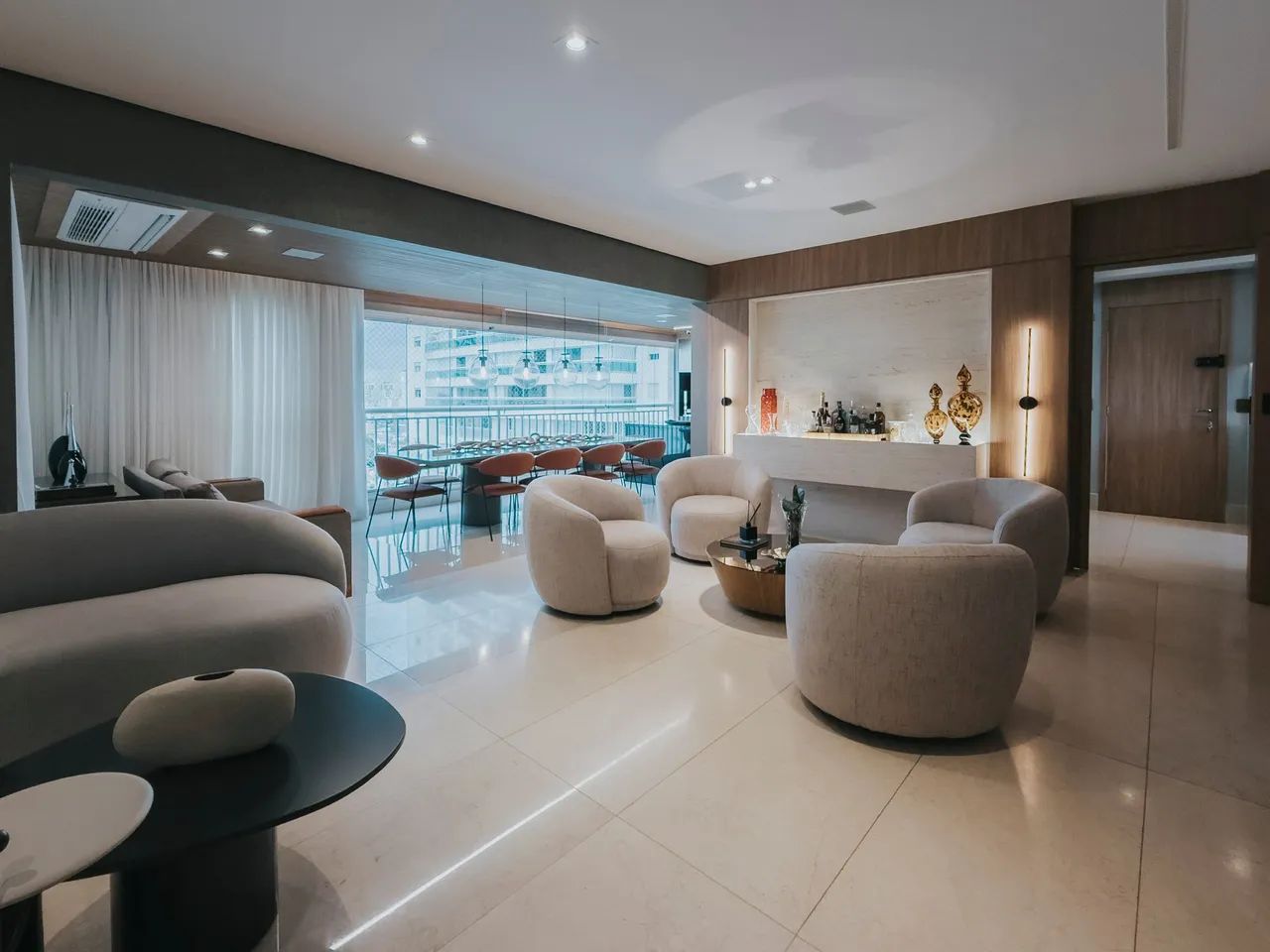 Apartamento à venda com 202m², 4 quartos e 4 vagas - Foto 3