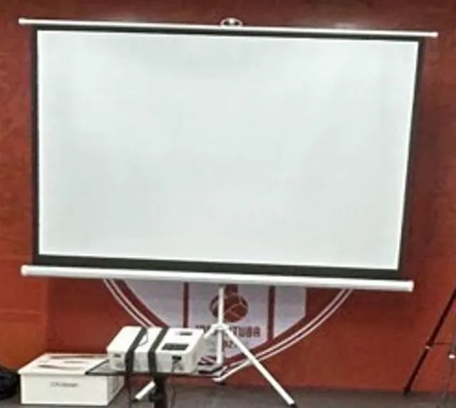 Tela de projeção + Tripe