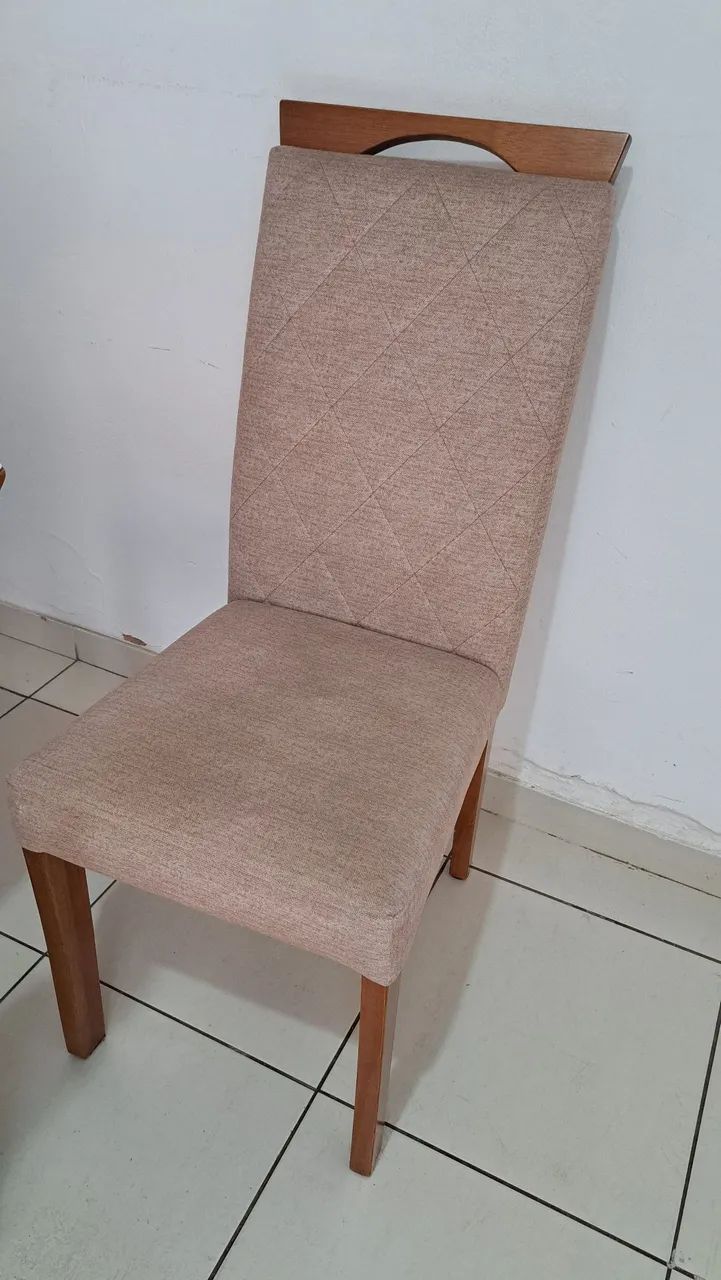 Mesa com 6 cadeiras acolchoadas (MDF) - Foto 5