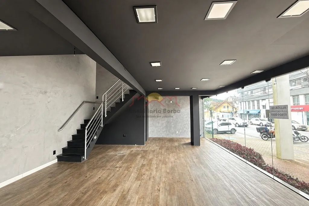SALA COMERCIAL COM MEZANINO NO CENTRO DE JOINVILLE - Foto 2
