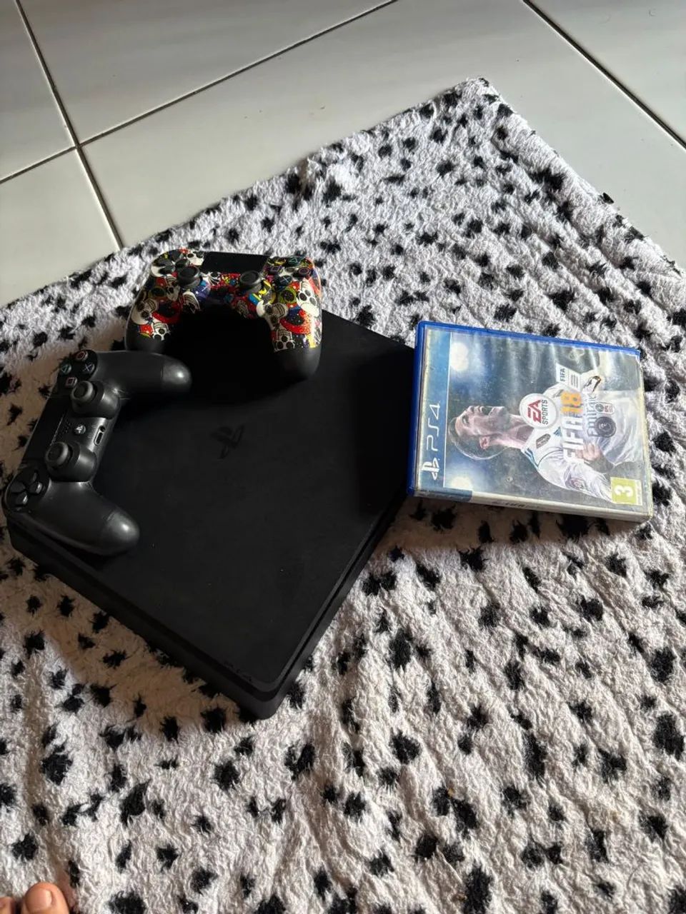 Vendo PS4 Slim 1TB - Foto 3