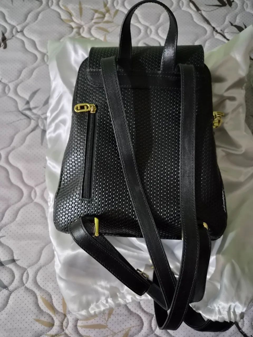 Mochila da Luz Da Lua,sem marcas de uso,nova! Belíssima! Baixou! Pix ou Cartão!