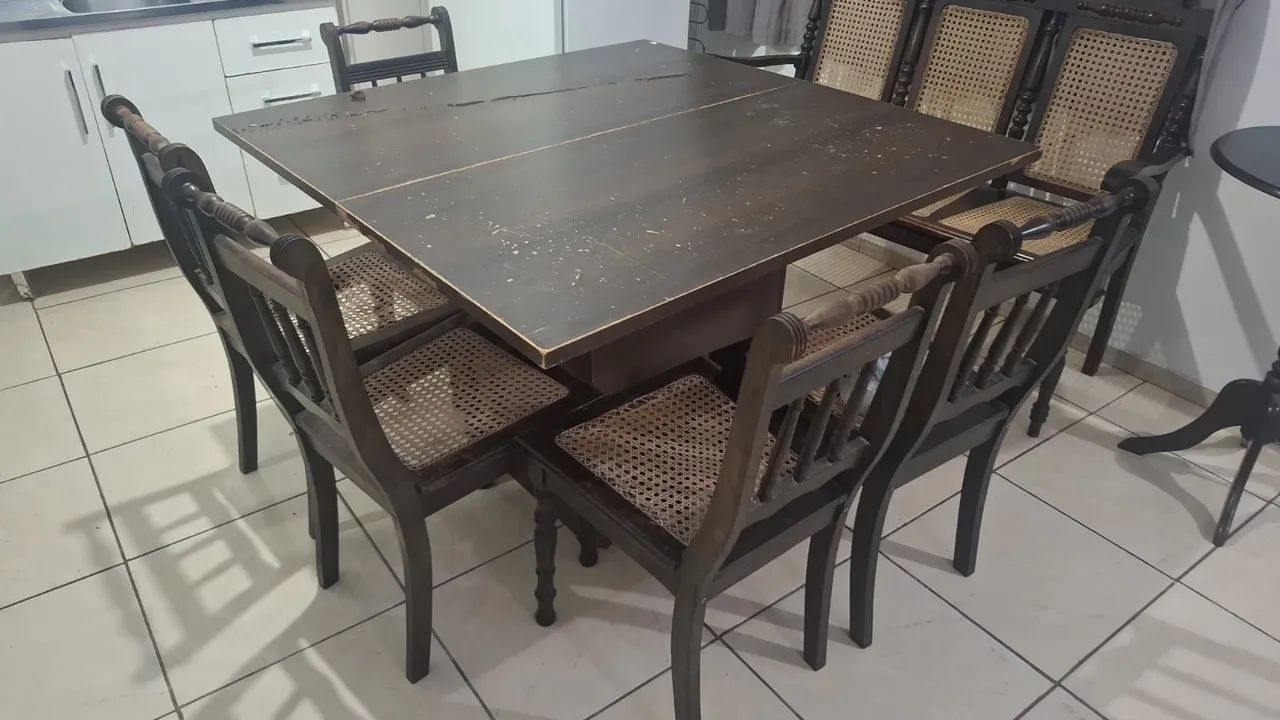 Mesa com cadeiras