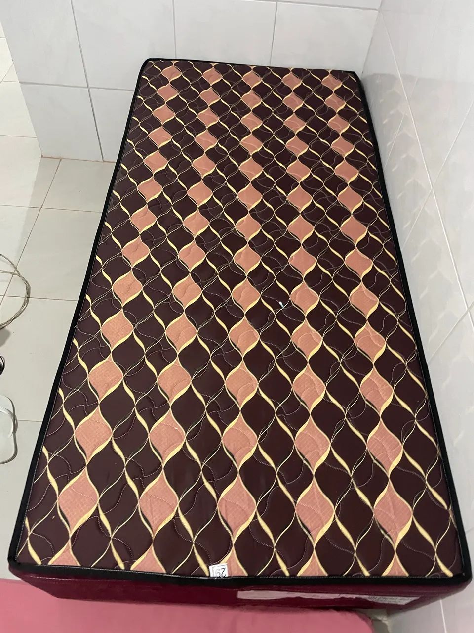 Cama solteirão para vender rápido 