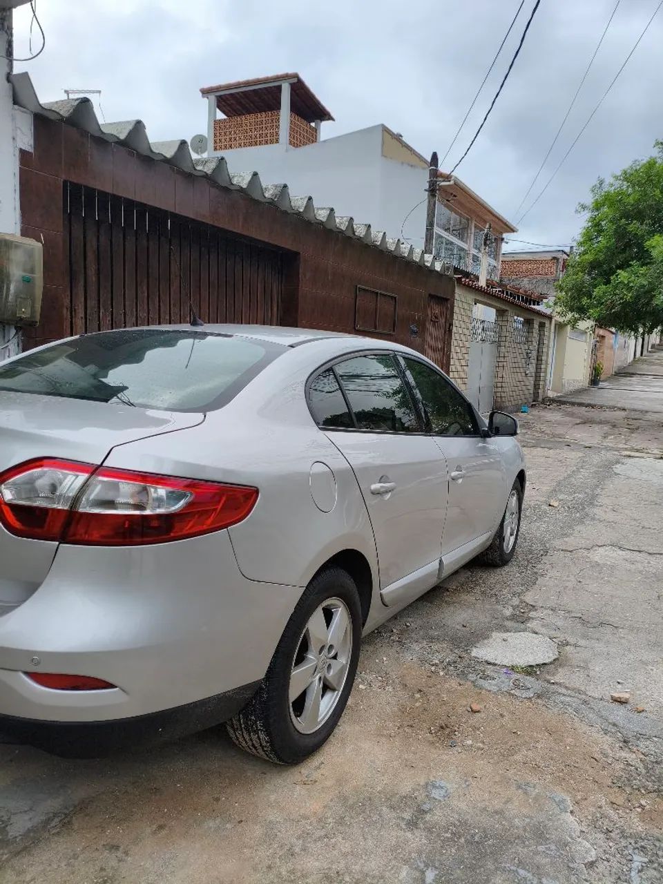 Renault Fluence FLUENCE Sed. Dynamique 2.0 16V FLEX Aut. 2012