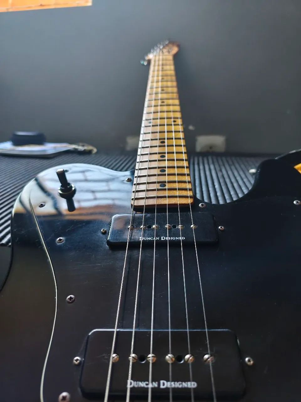 Telecaster Squier Custom+ Escudo perolado com malagoli  - Foto 5