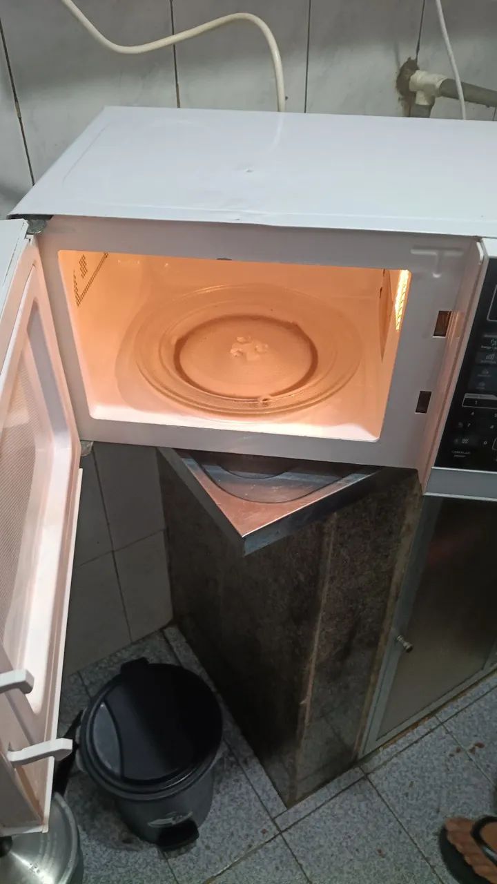 Microondas Midian 20 litros 
