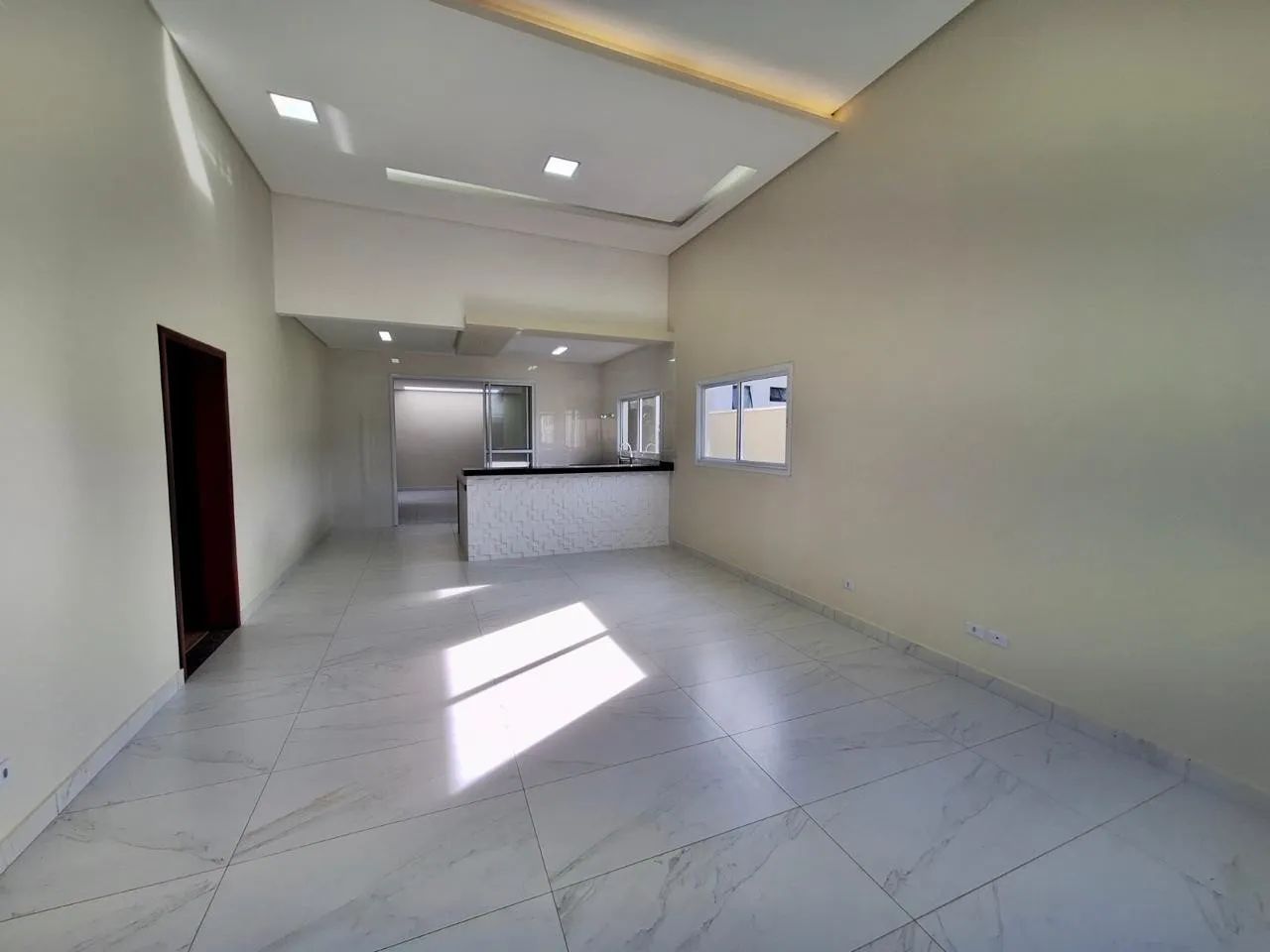 Casa Térrea 3 Quartos Sendo 1 Suíte no Reserva Aruanã - Foto 2