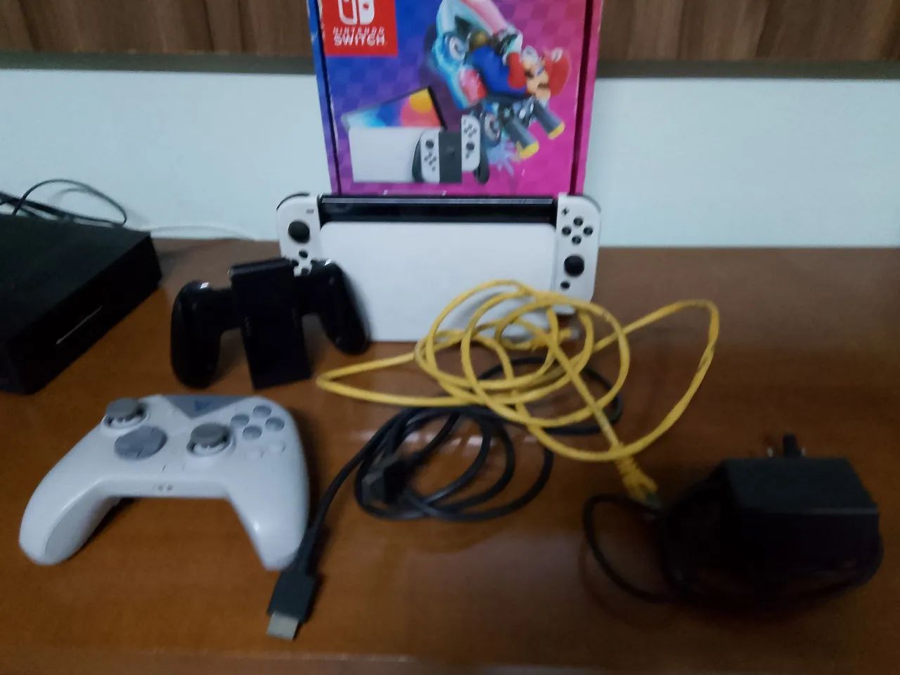 Nintendo switch OLED com pro controller e FIFA 20 mídia fisica  - Foto 3