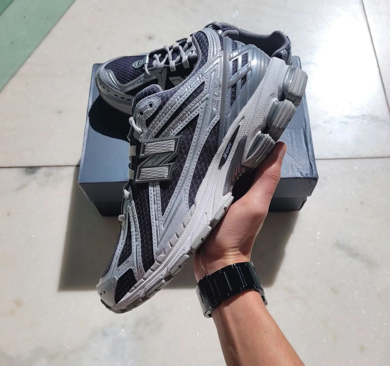 Tênis New Balance 1906