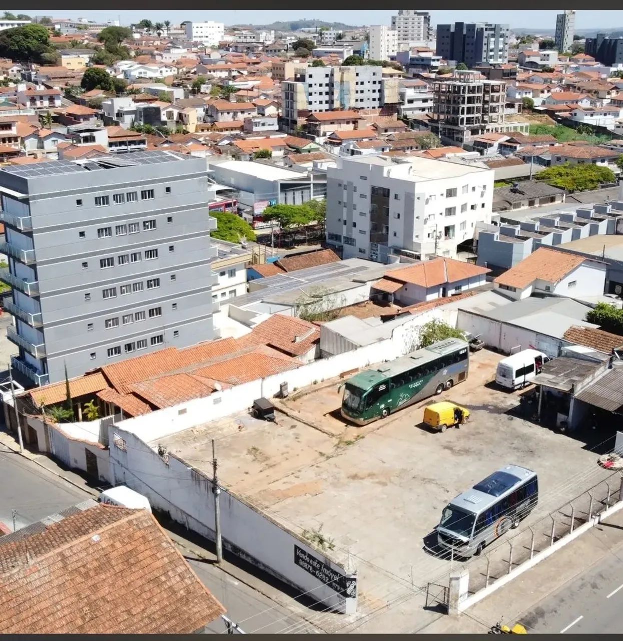 TERRENO COM CASA NO CENTRO DE TRÊS PONTAS MG  - Foto 2