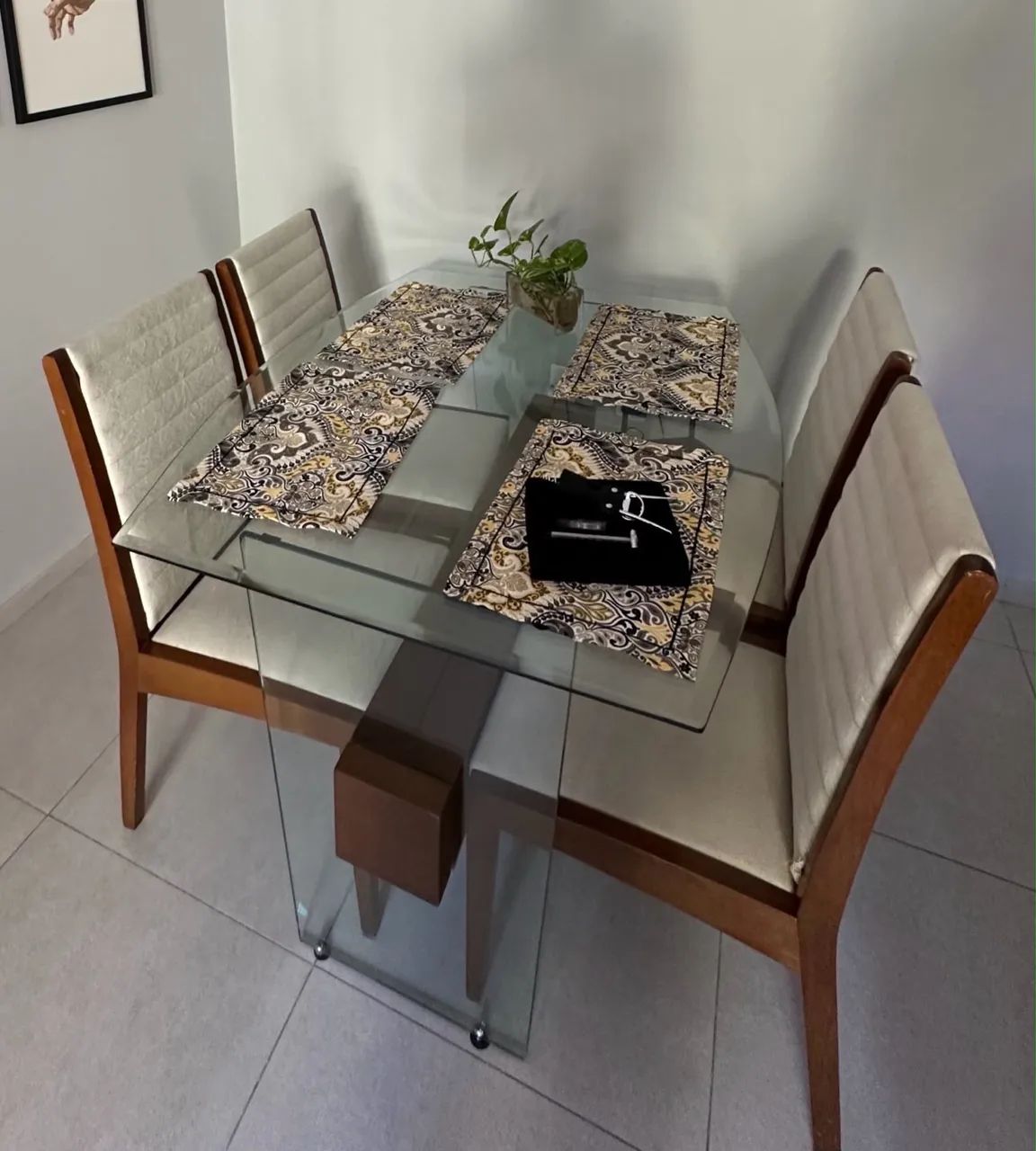 Mesa de blindex com madeira maciça  - Foto 2
