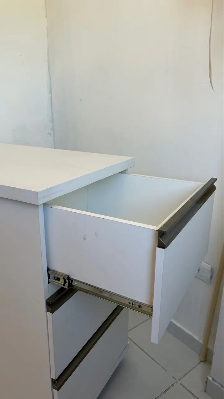 Cômoda de madeira  - Foto 2