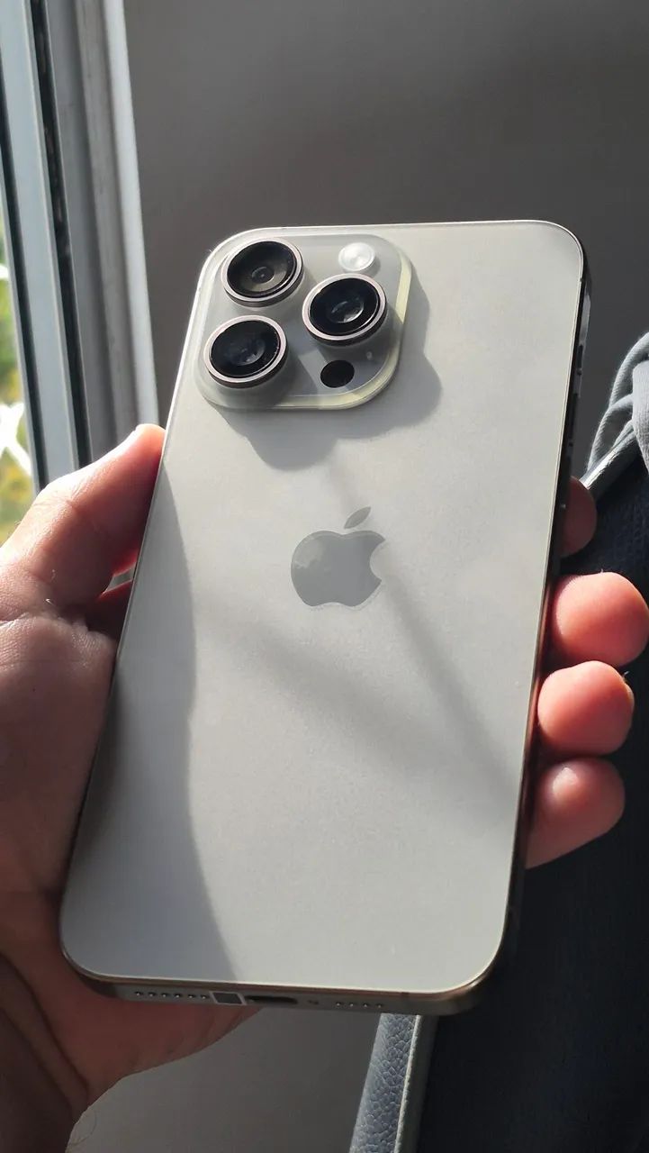 iPhone 15 Pro Max 256gb - Natural Titanium