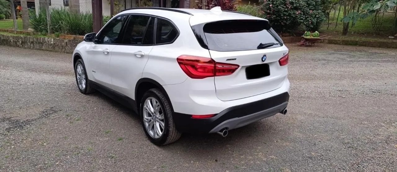 BMW X1 Sdrive 20I X-line 2.0 TB Active Flex 2018