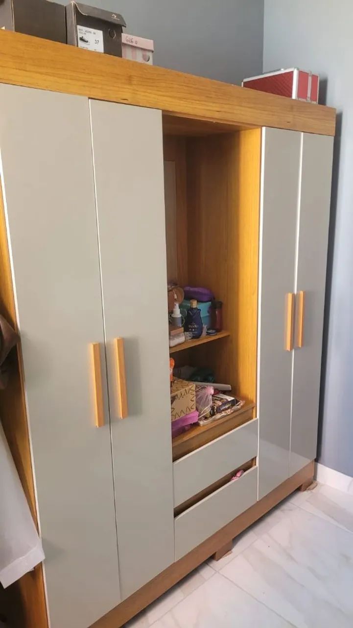 Guarda Roupa 4 portas 