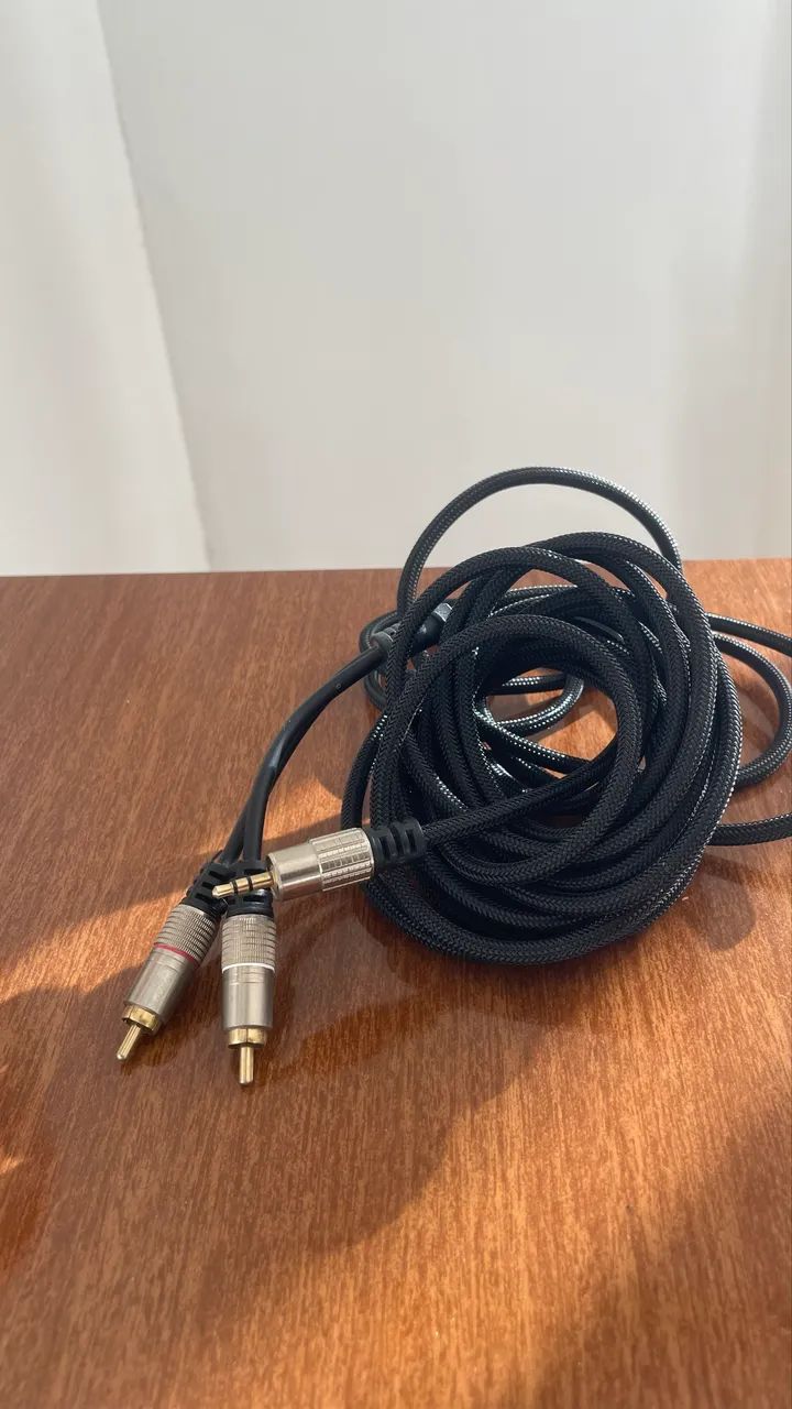 Cabo Áudio P2 3,5 mm para 2 RCA Estéreo Cabo