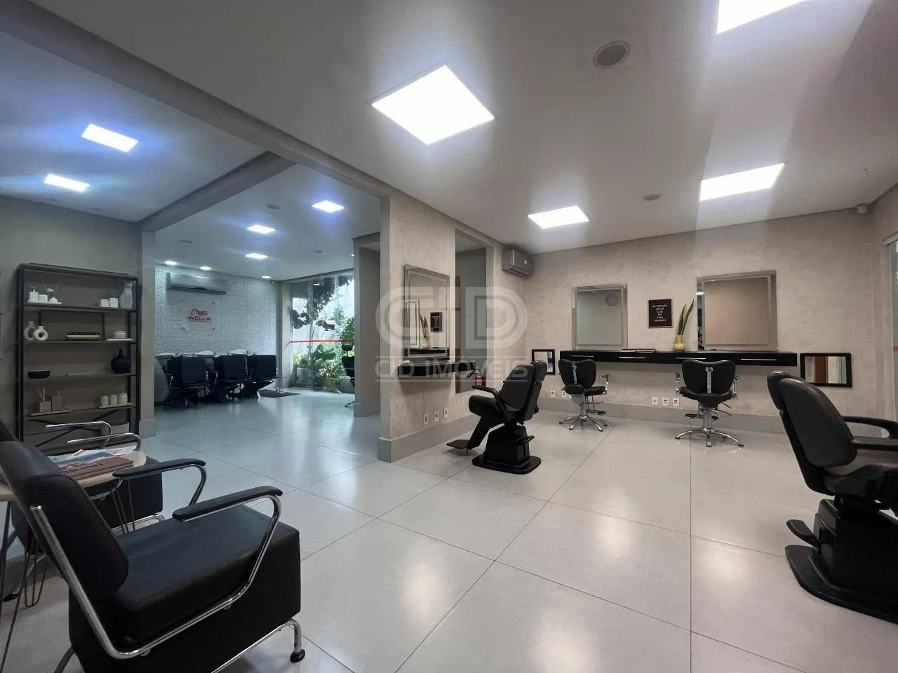 Sobrado Comercial com 3 Quartos (2 suítes) com Salão no Bairro Santa Rosa - Foto 2