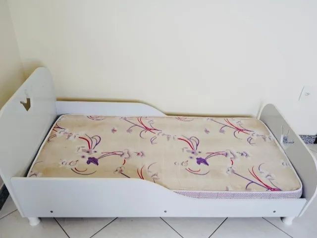 Cama infantil com colchão  - Foto 3