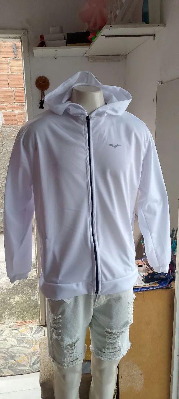 Casacos GG veste G com zíper e Capuz R$60,00 cada na promoção! Novos! - Foto 4